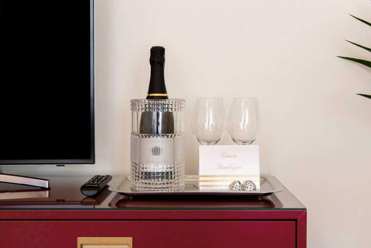 Madonna Montecchi Luxury Suite In Vérone Extérieur photo